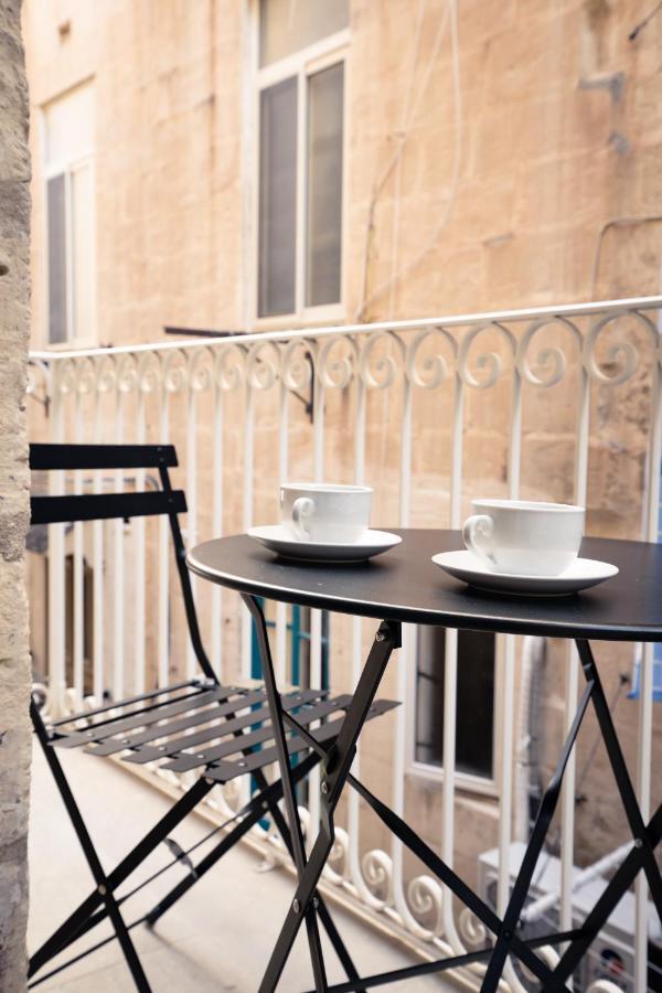 Charming Valletta 1 Bedroom Apartment Off Republic Street Sleeps 4 Exterior photo
