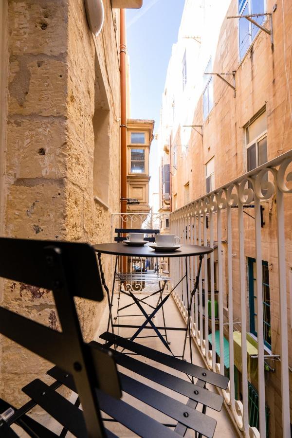 Charming Valletta 1 Bedroom Apartment Off Republic Street Sleeps 4 Exterior photo
