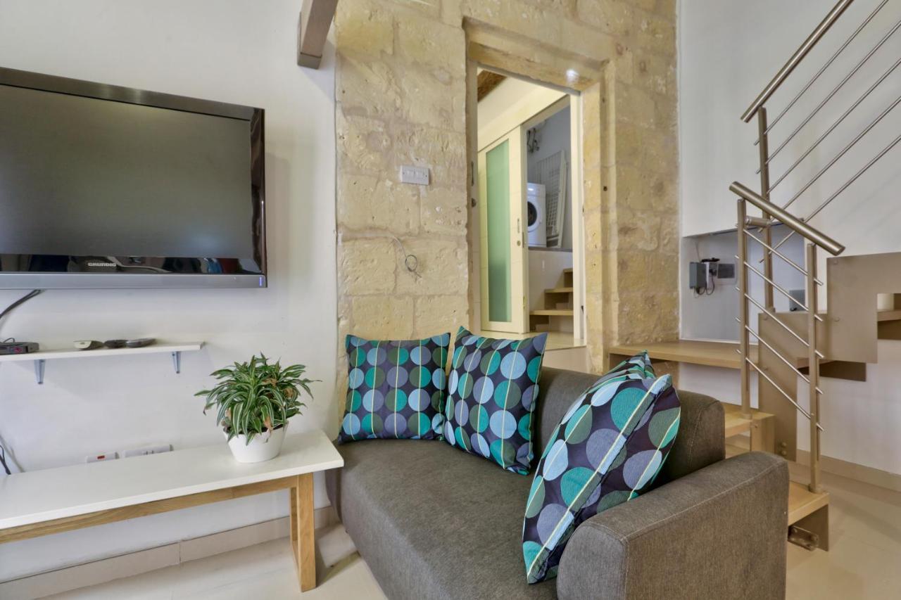 Charming Valletta 1 Bedroom Apartment Off Republic Street Sleeps 4 Exterior photo